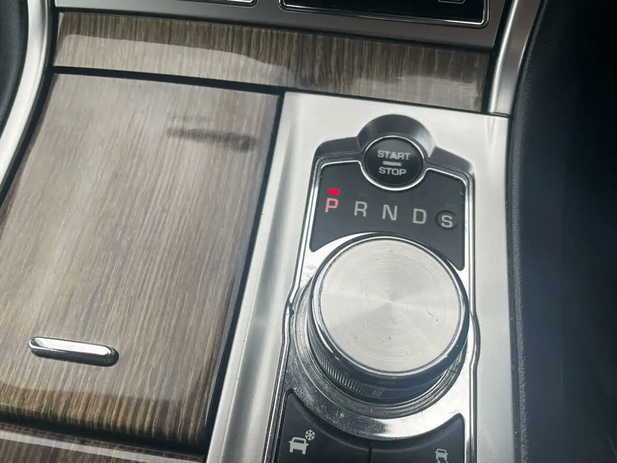 2014-jaguar-xf-22td-premium-luxury-163ps-saloon-4d-big-18