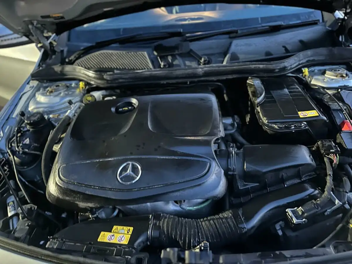 2013-mercedes-benz-a-class-16-a200-sport-156bhp-7g-dct-big-18