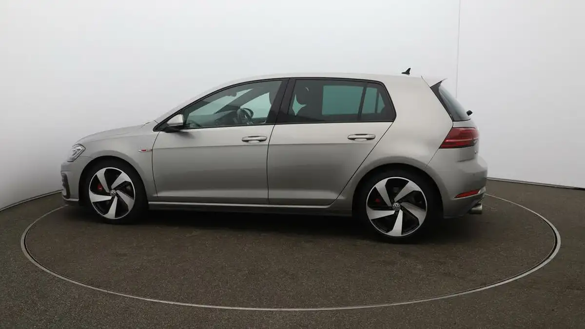 2018-volkswagen-golf-20-tsi-gti-performance-5d-dsg-big-50