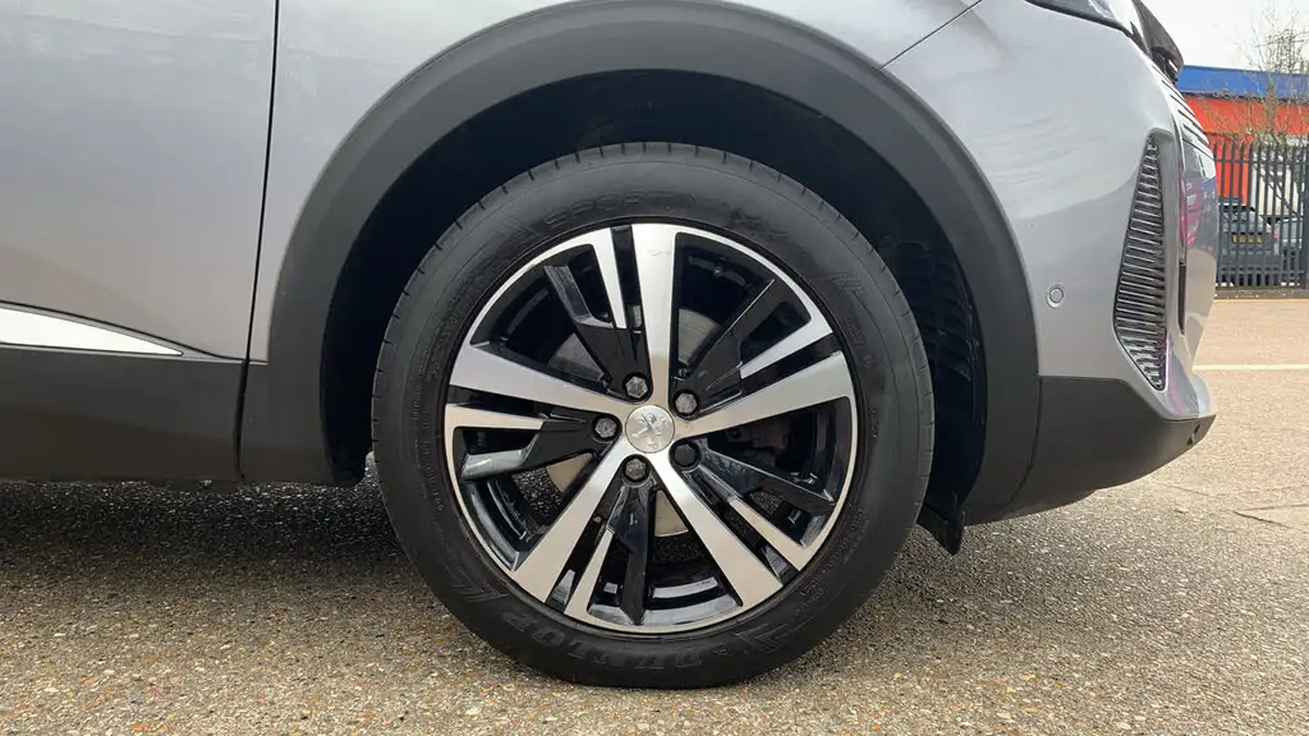 2021-peugeot-3008-suv-12-puretech-gt-eat8-big-16