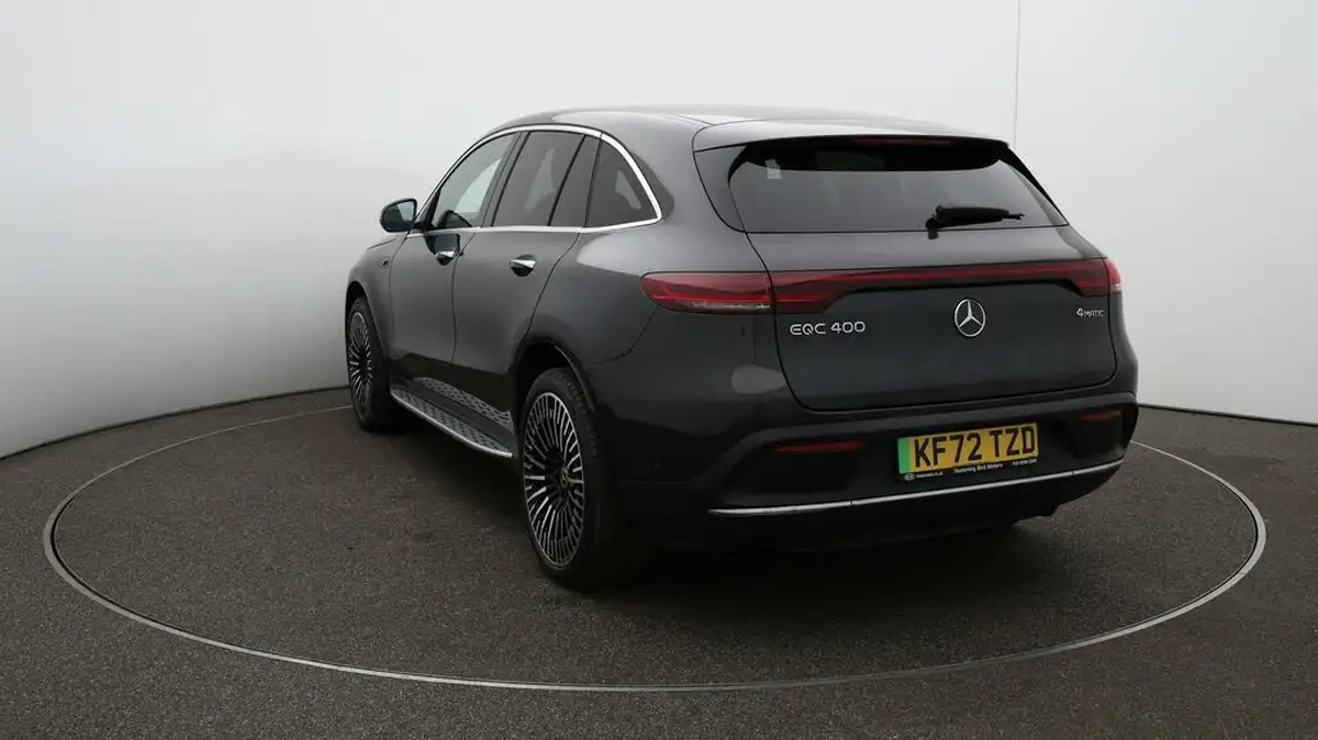 2022-mercedes-benz-eqc-e-eqc-400-amg-line-premium-big-56