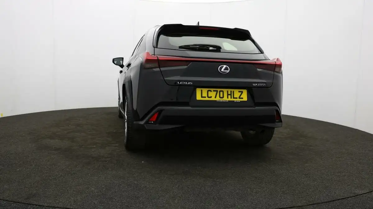 2020-lexus-ux-250h-20-ux-without-navigation-big-24