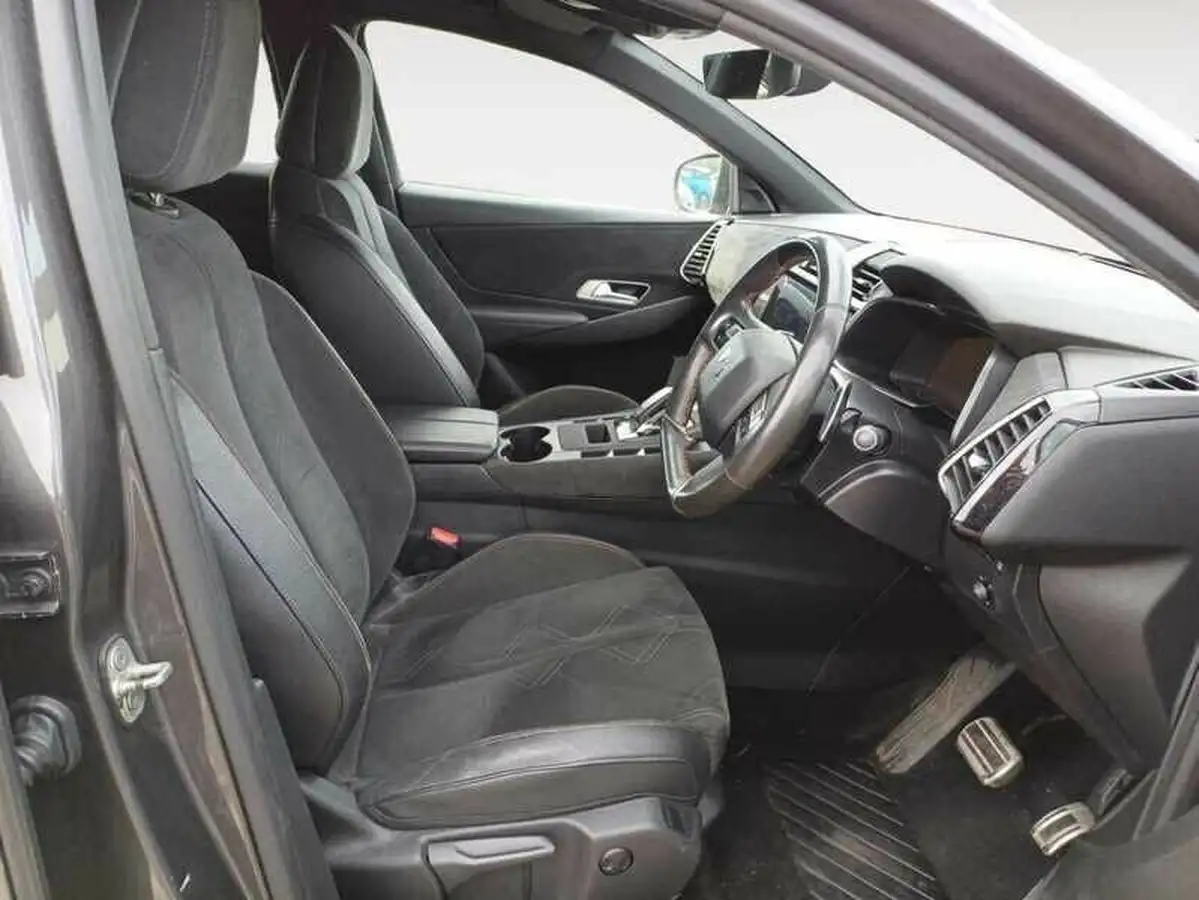 2018-ds-ds-7-crossback-16-puretech-performance-line-180ps-big-3