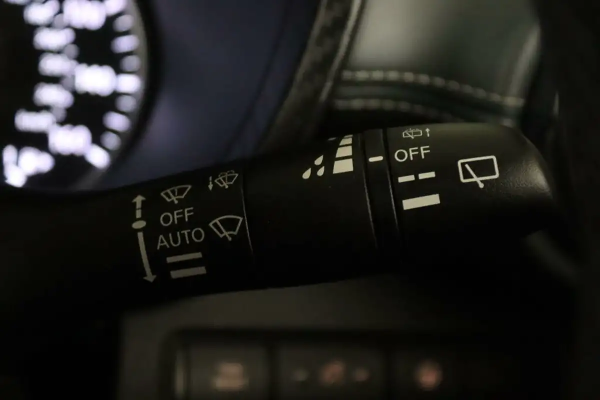 2021-nissan-juke-10-dig-t-tekna-dct-big-19