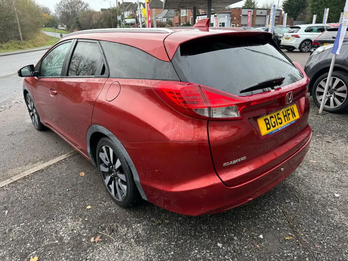 2015-honda-civic-18-sr-tourer-big-4