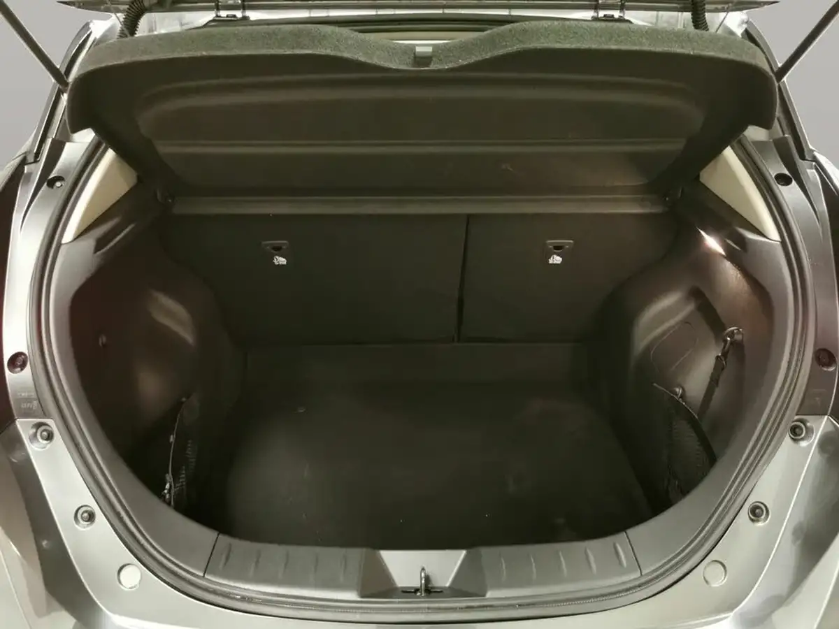 2024-nissan-leaf-e-n-connecta-39kwh-big-32