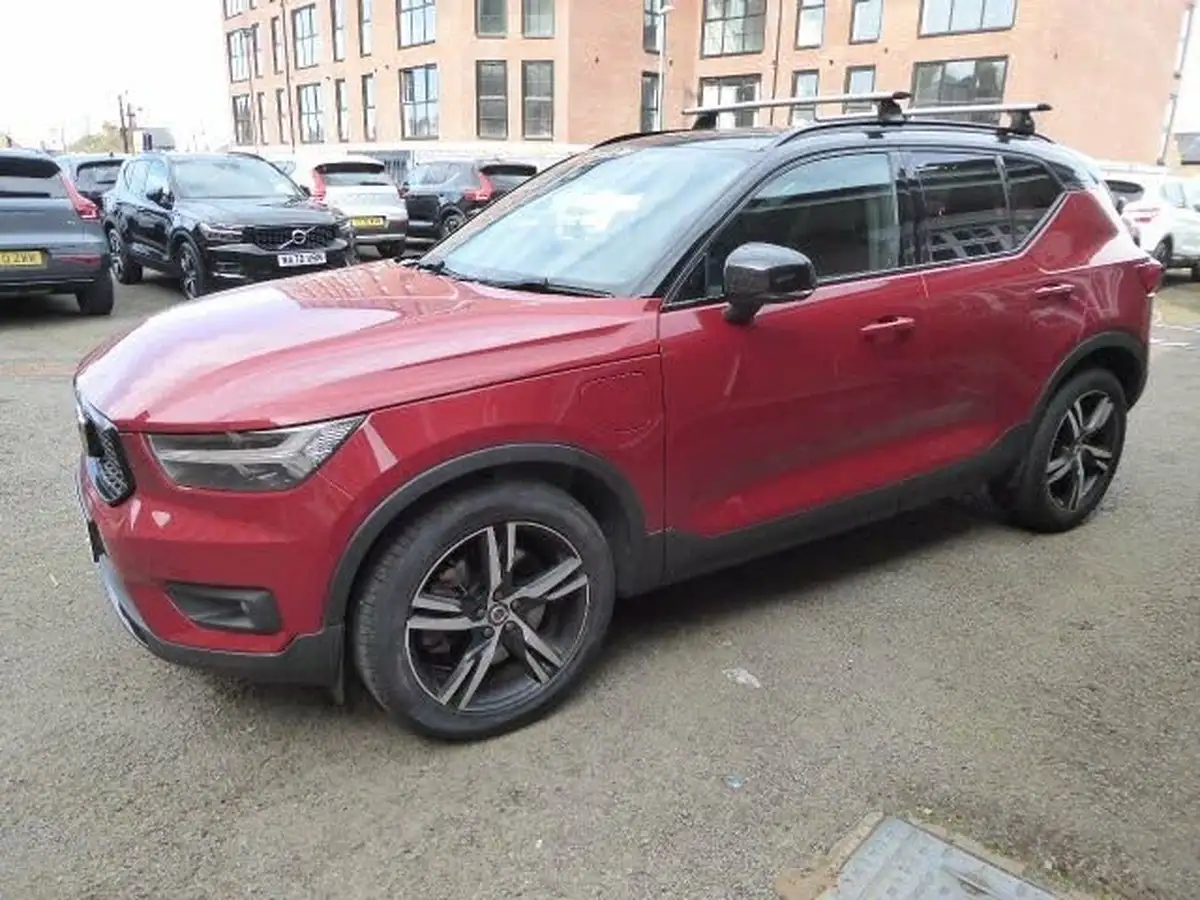2021-volvo-xc40-15-t4-r-design-211bhp-big-2