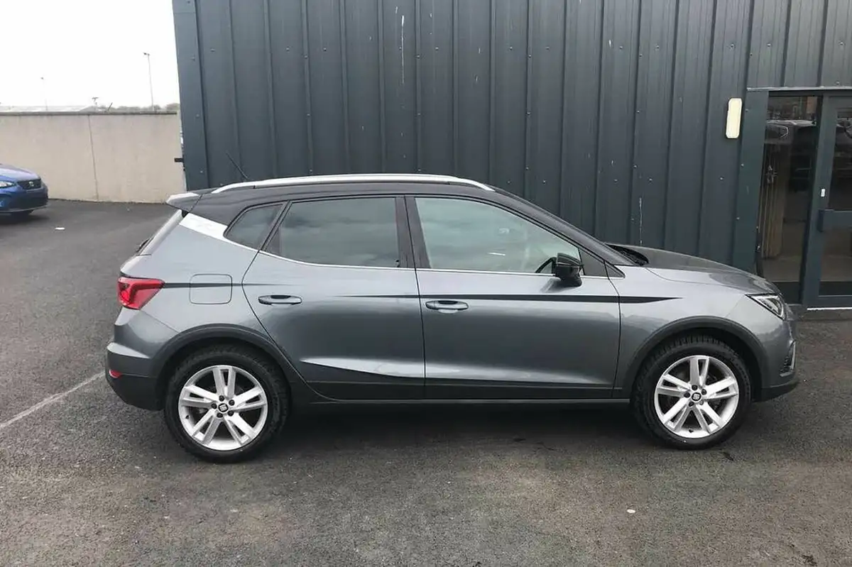 2018-seat-arona-10-tsi-fr-big-3