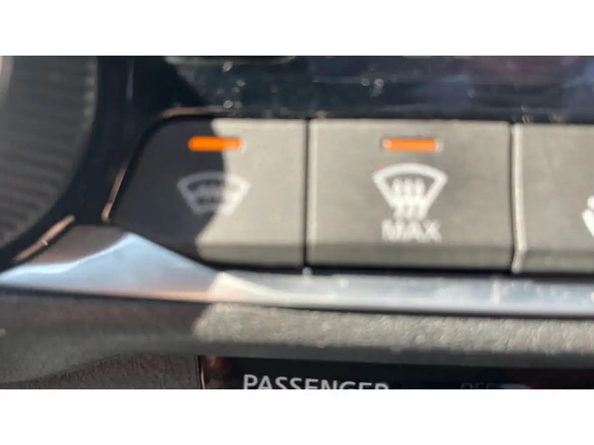 2021-nissan-juke-10-dig-t-tekna-big-25