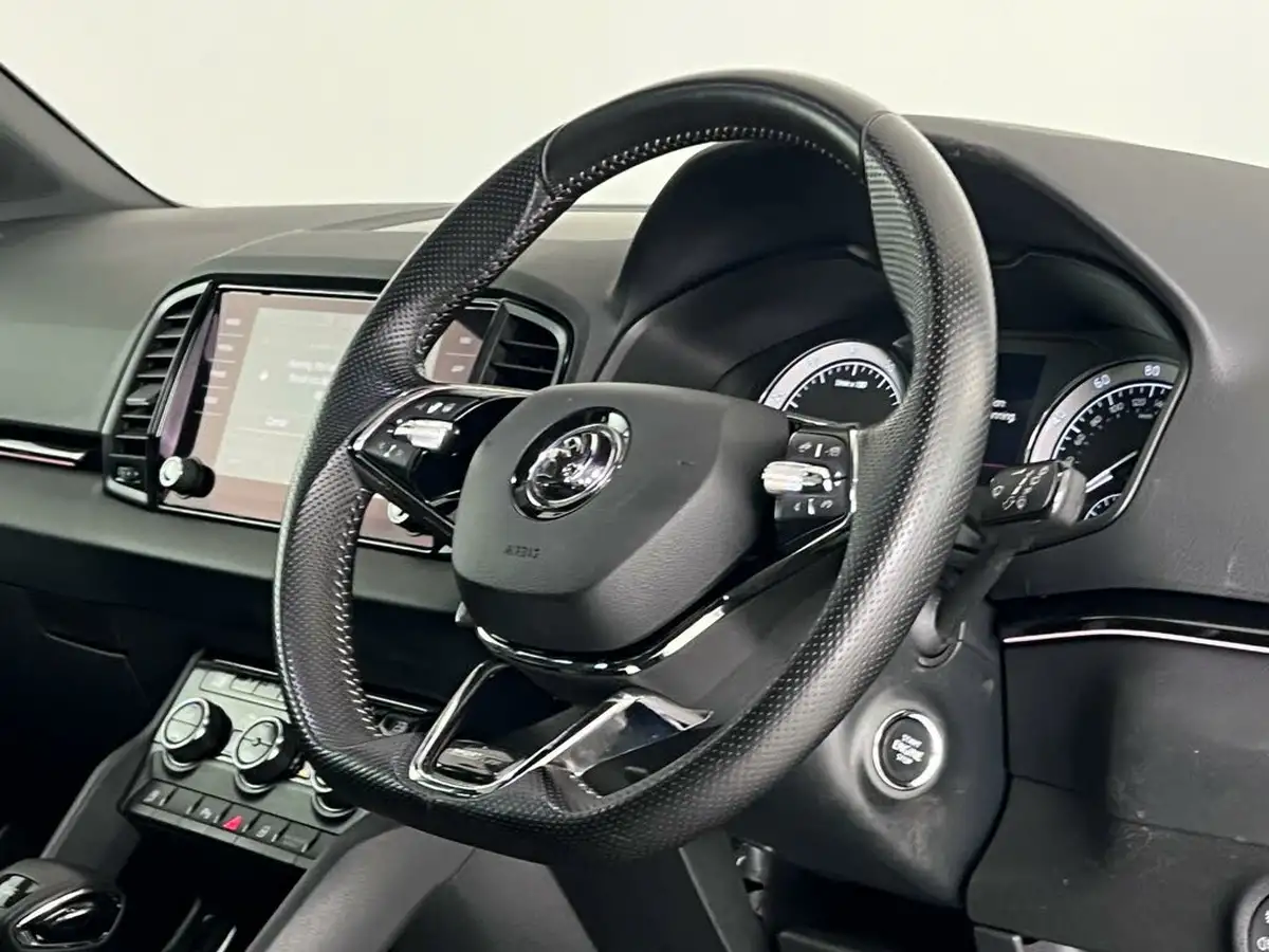 2021-skoda-karoq-15-tsi-sportline-dsg-big-14