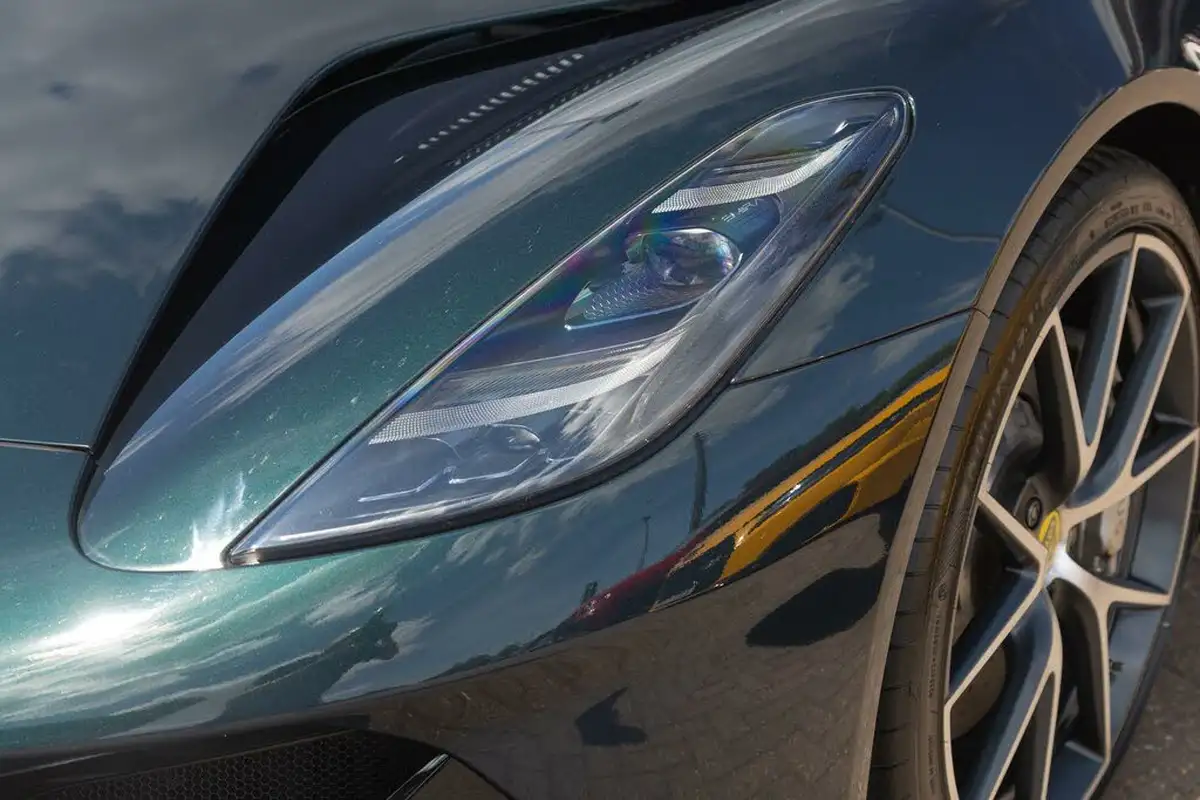 2024-lotus-emira-big-38