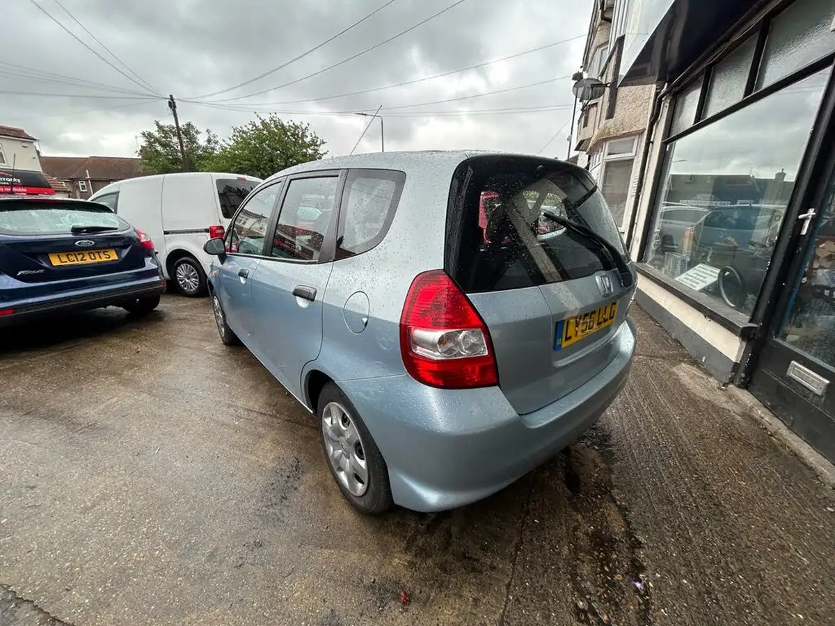 2007-honda-jazz-12-s-big-6