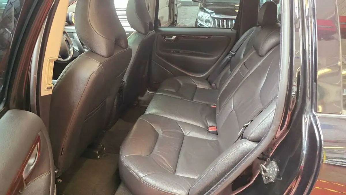2007-volvo-v70-big-5