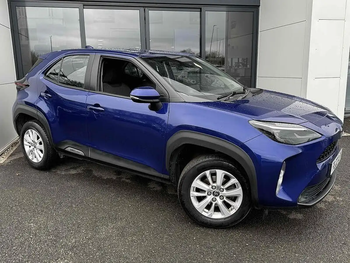 2022-toyota-yaris-cross-15-vvt-i-icon-big-8