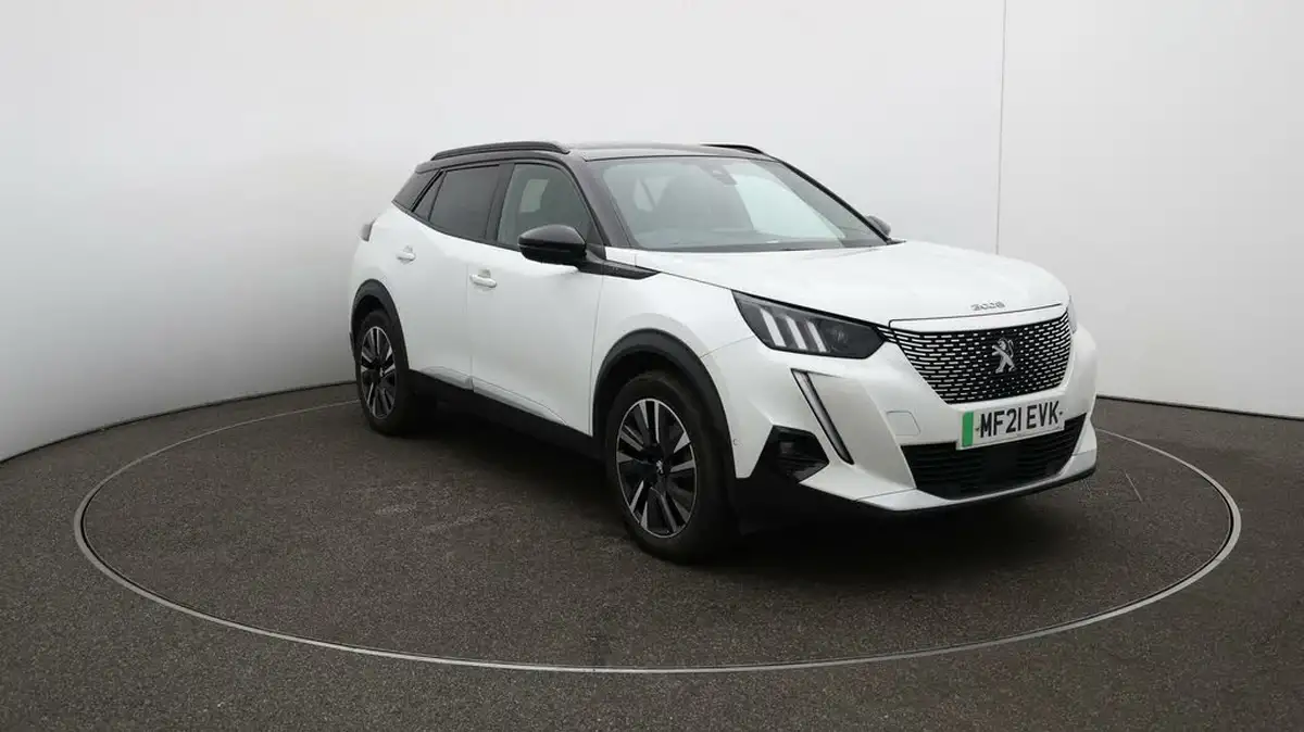 2021-peugeot-2008-suv-e-gt-premium-big-47
