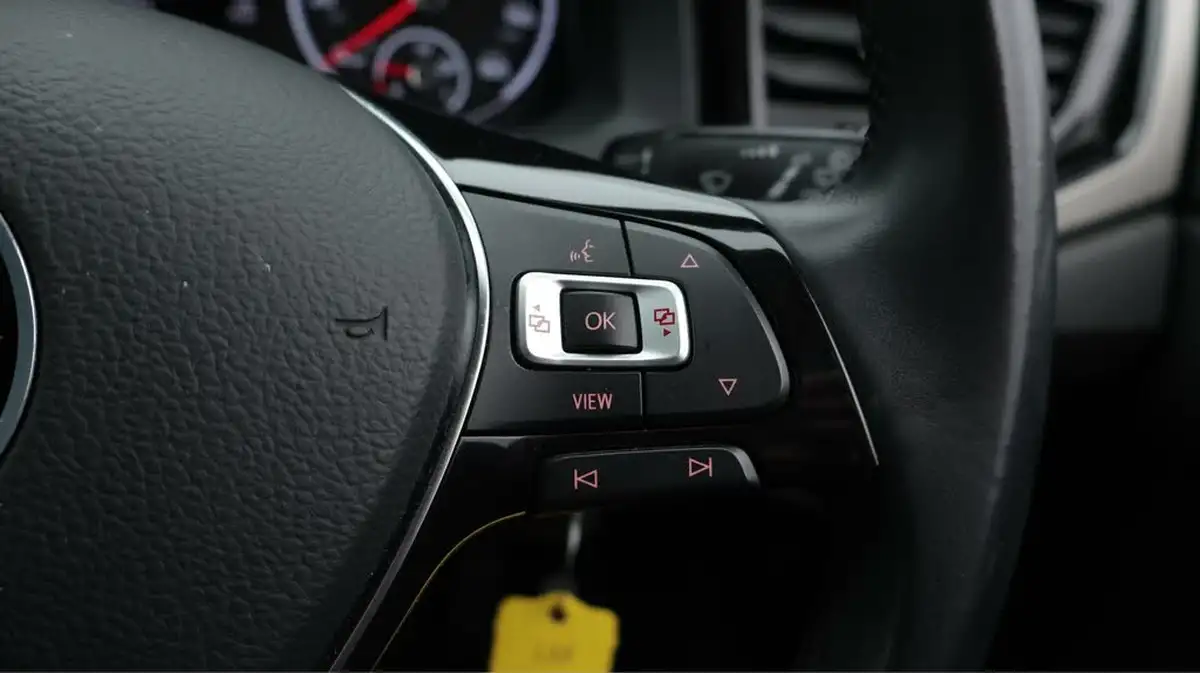 2021-volkswagen-polo-10-tsi-match-dsg-big-23