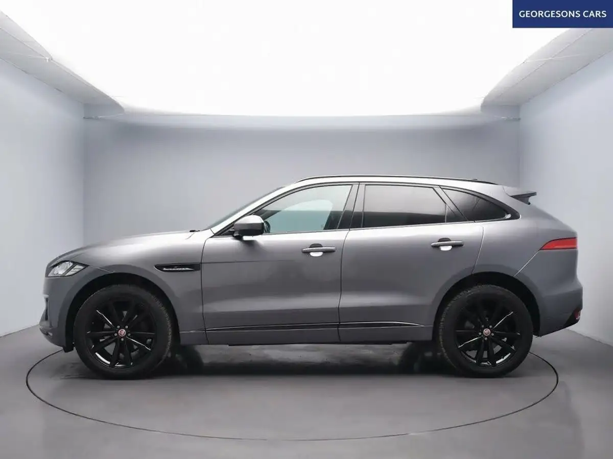 2019-jaguar-f-pace-20-i4d-chequered-flag-180ps-big-2