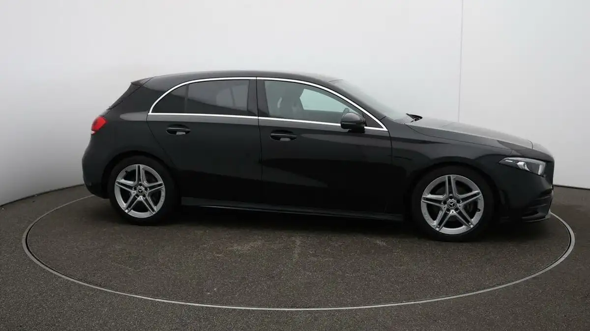 2020-mercedes-benz-a-class-13-a200-amg-line-executive-hatchback-5d-big-48