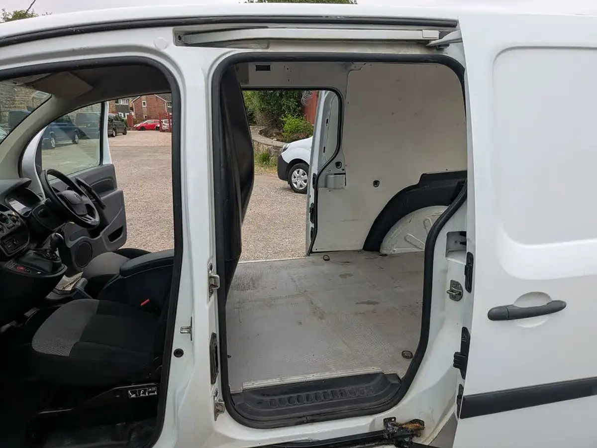 2017-renault-kangoo-maxi-15td-ll21-energy-dci-110-maxi-business-eu6-panel-1461cc-big-75