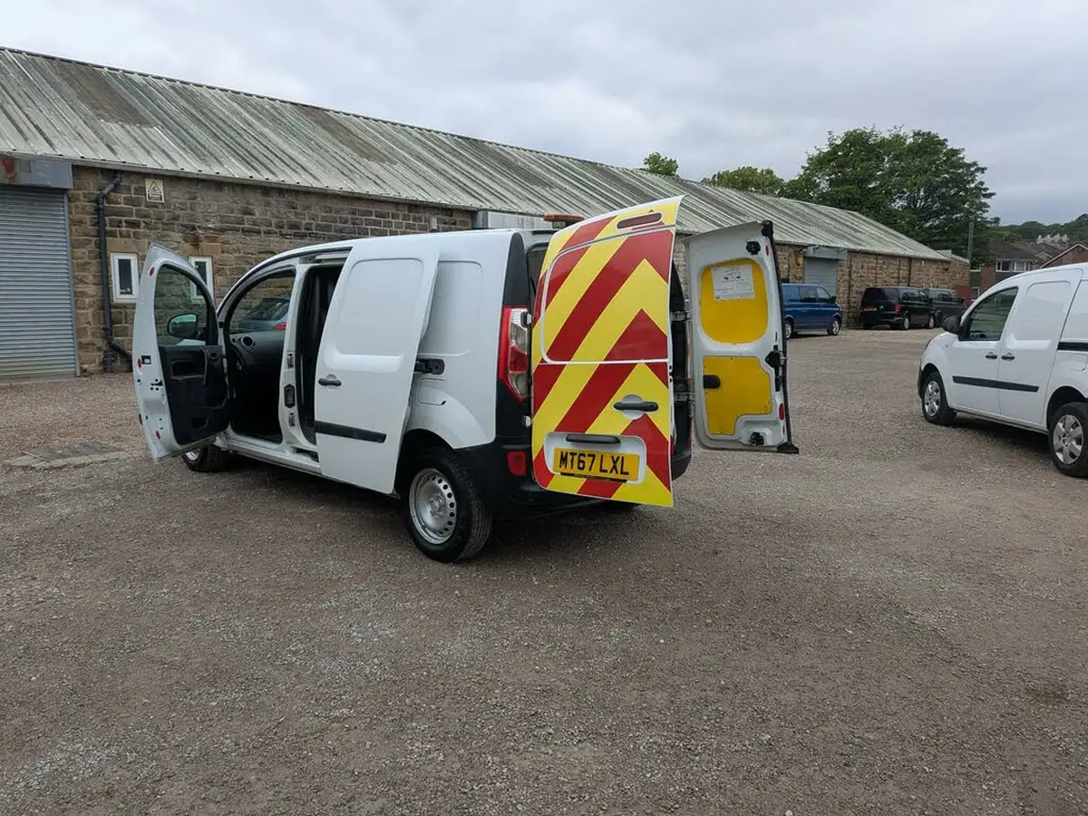 2017-renault-kangoo-maxi-15td-ll21-energy-dci-110-maxi-business-eu6-panel-1461cc-big-23