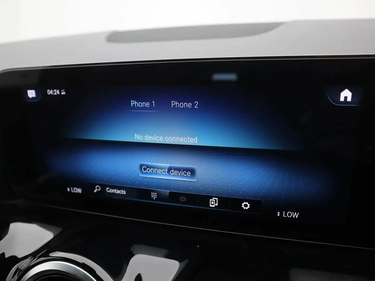 2022-mercedes-benz-gla-class-13-gla-250e-exclusive-edition-big-22