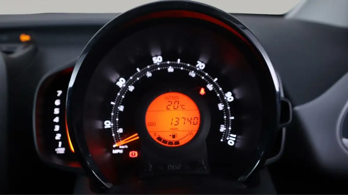 2020-toyota-aygo-10-vvt-i-x-trend-big-10