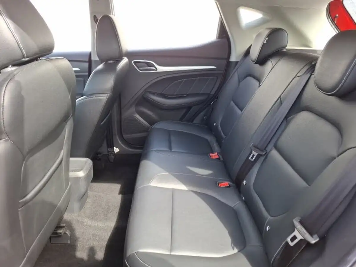 2020-mg-zs-suv-10t-gdi-exclusive-111ps-big-5