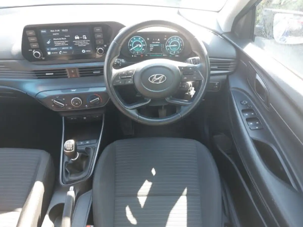 2022-hyundai-i20-10-t-gdi-se-connect-eclutch-imt-big-6