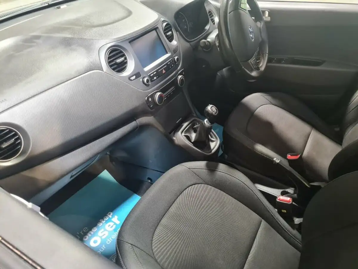 2019-hyundai-i10-10-premium-67ps-big-11