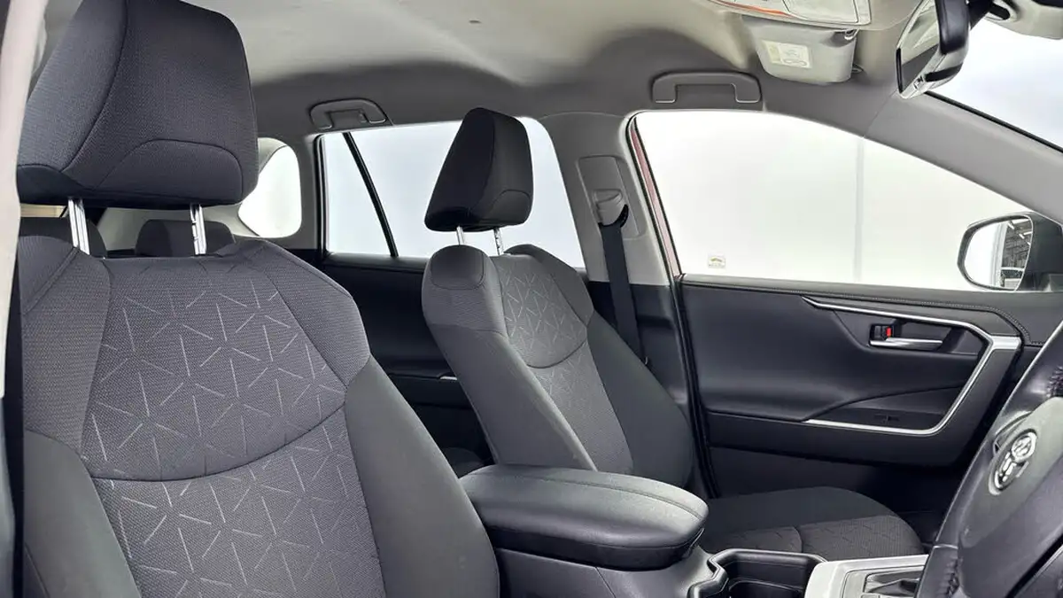 2020-toyota-rav4-25-vvt-i-design-215bhp-big-27