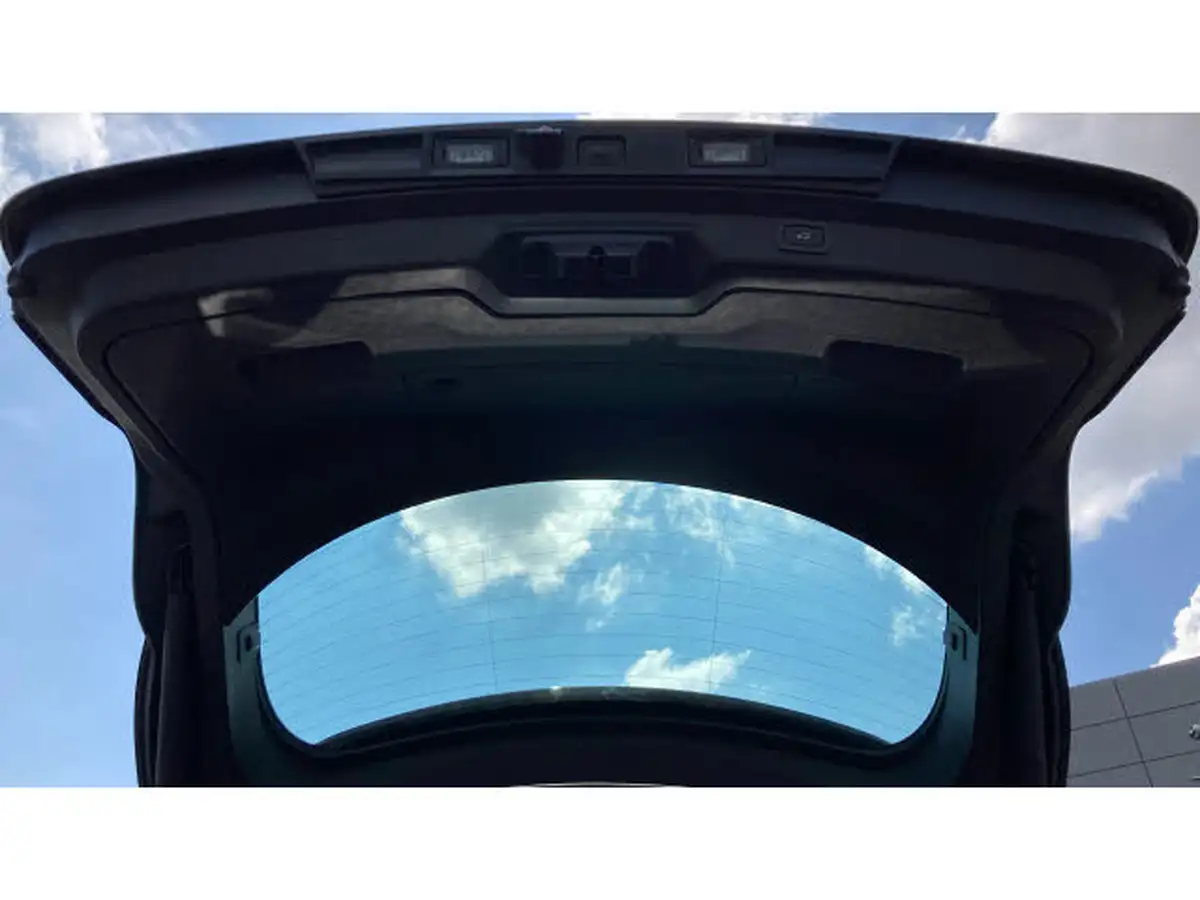 2022-jaguar-i-pace-ev400-se-big-26