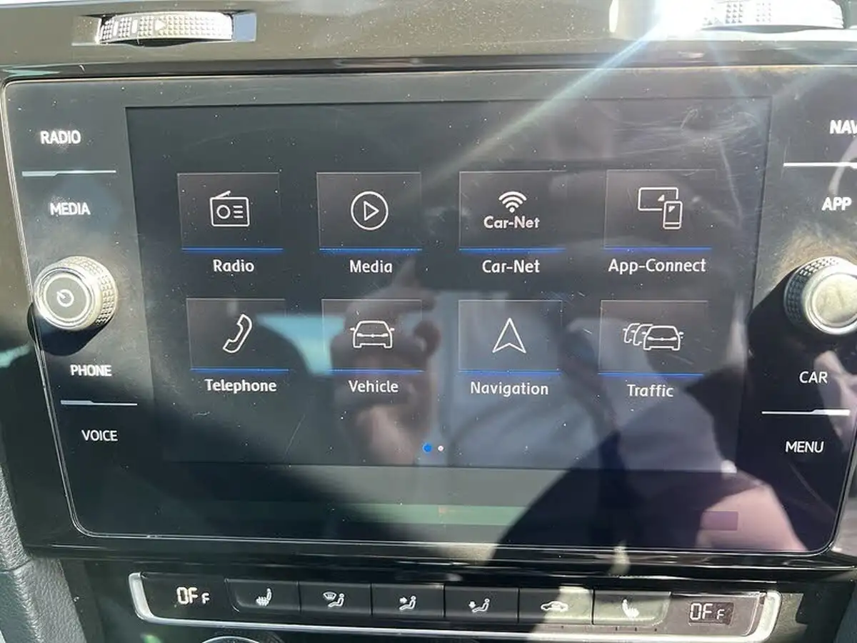 2018-volkswagen-golf-20tdi-gtd-hatchback-5d-dsg-big-28