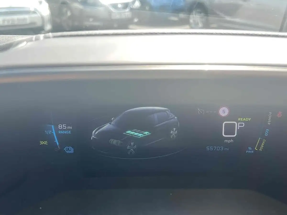 2022-peugeot-208-e-gt-136bhp-50kwh-big-43