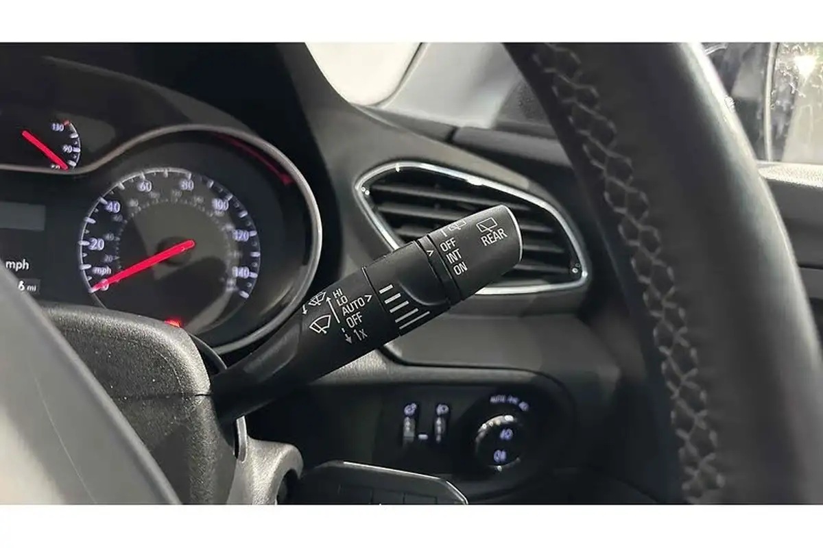 2019-vauxhall-grandland-x-12-elite-nav-ss-big-43