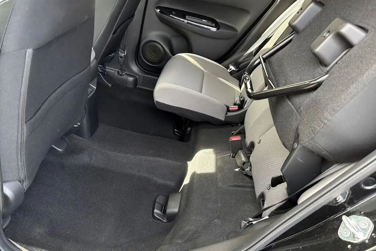2021-honda-jazz-15-i-mmd-crosstar-ex-107ps-big-30
