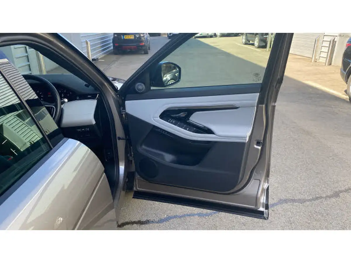 2021-land-rover-range-rover-evoque-20-d200-r-dynamic-se-big-36