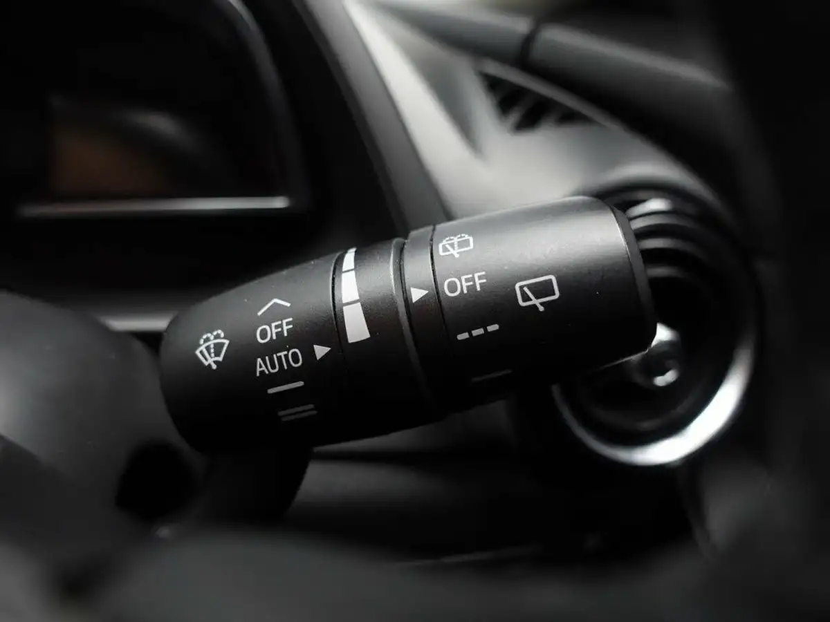 2016-mazda-mazda2-15td-sport-nav-big-34