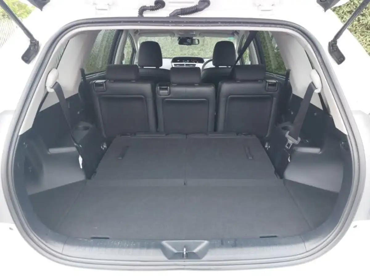 2020-toyota-prius-18-vvt-i-excel-big-7