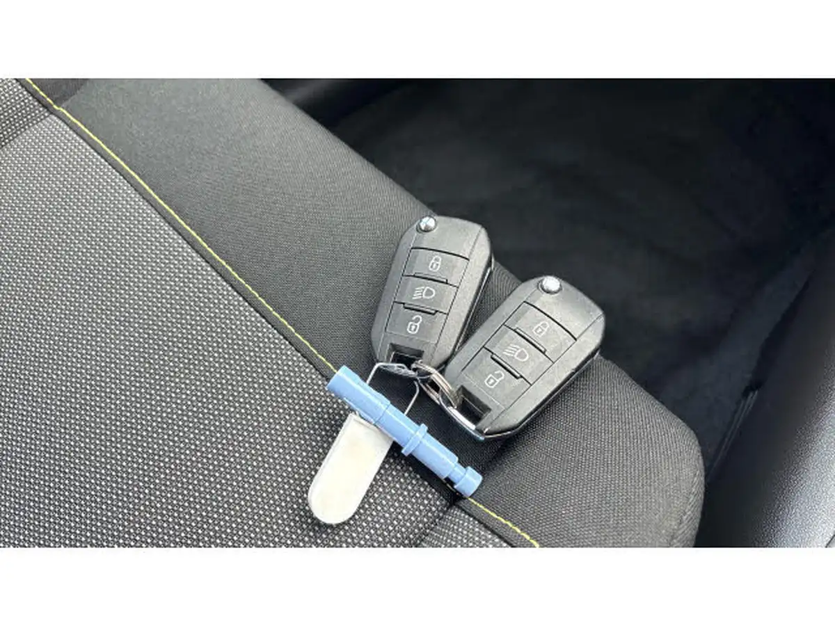 2021-citroen-c3-12-puretech-shine-83ps-big-19