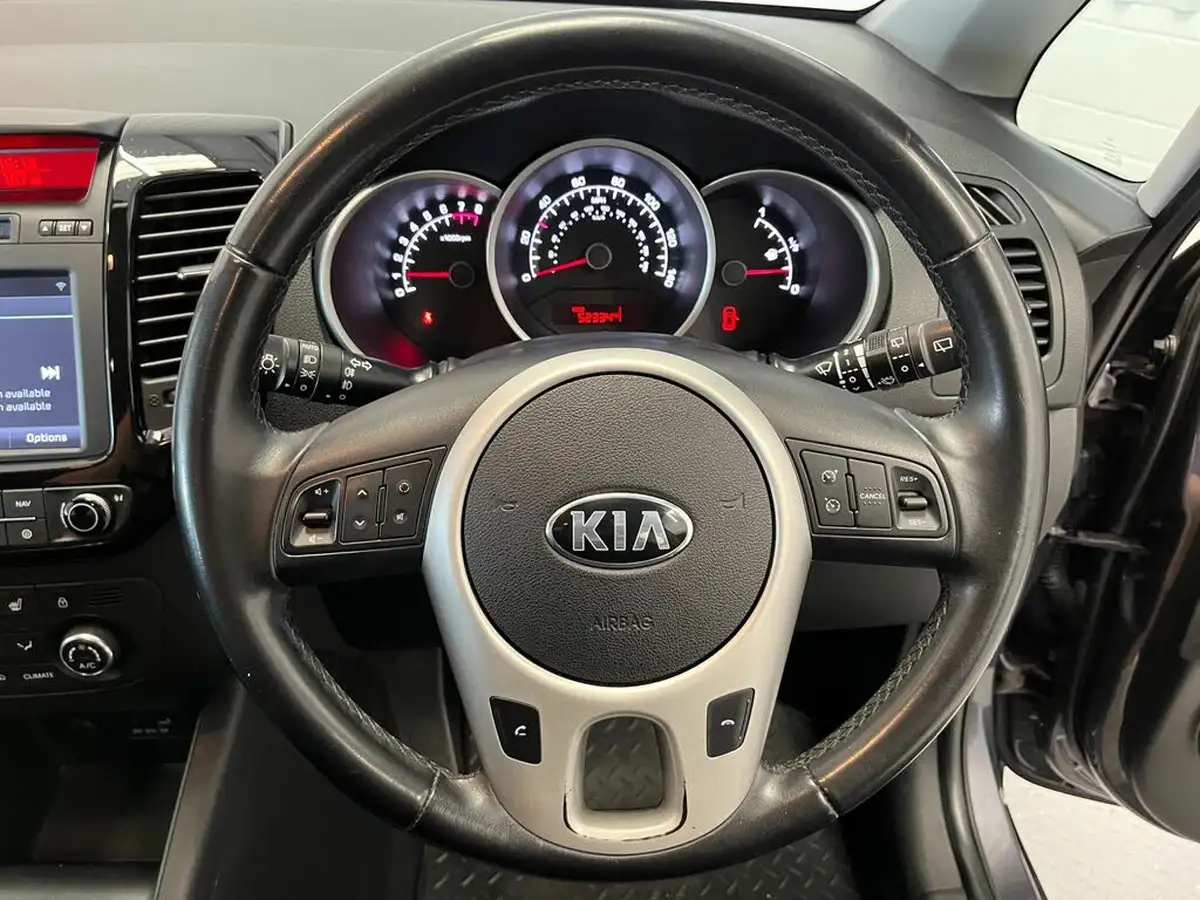 2016-kia-venga-16-3-isg-big-14