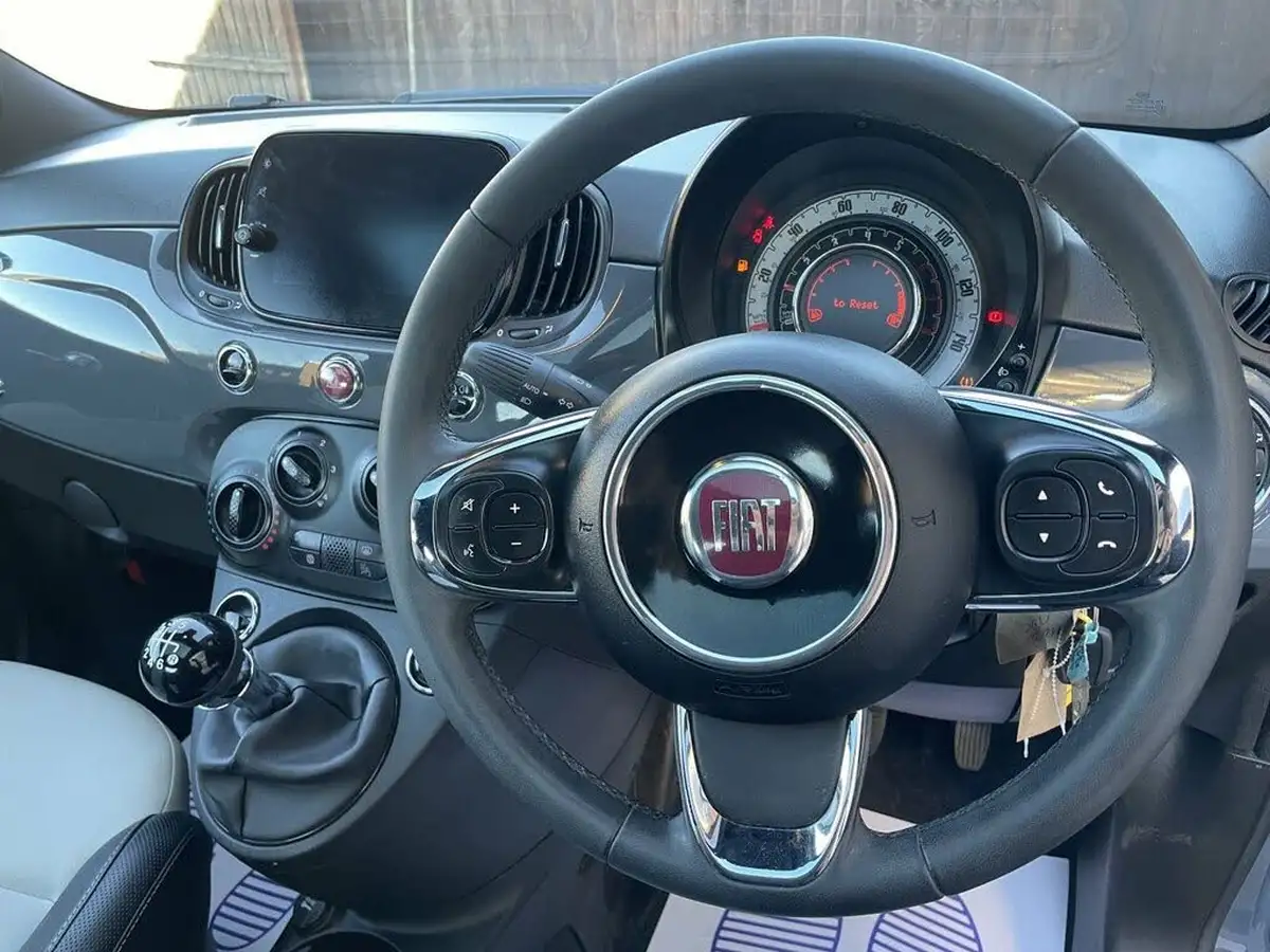 2022-fiat-500-10-dolcevita-big-10