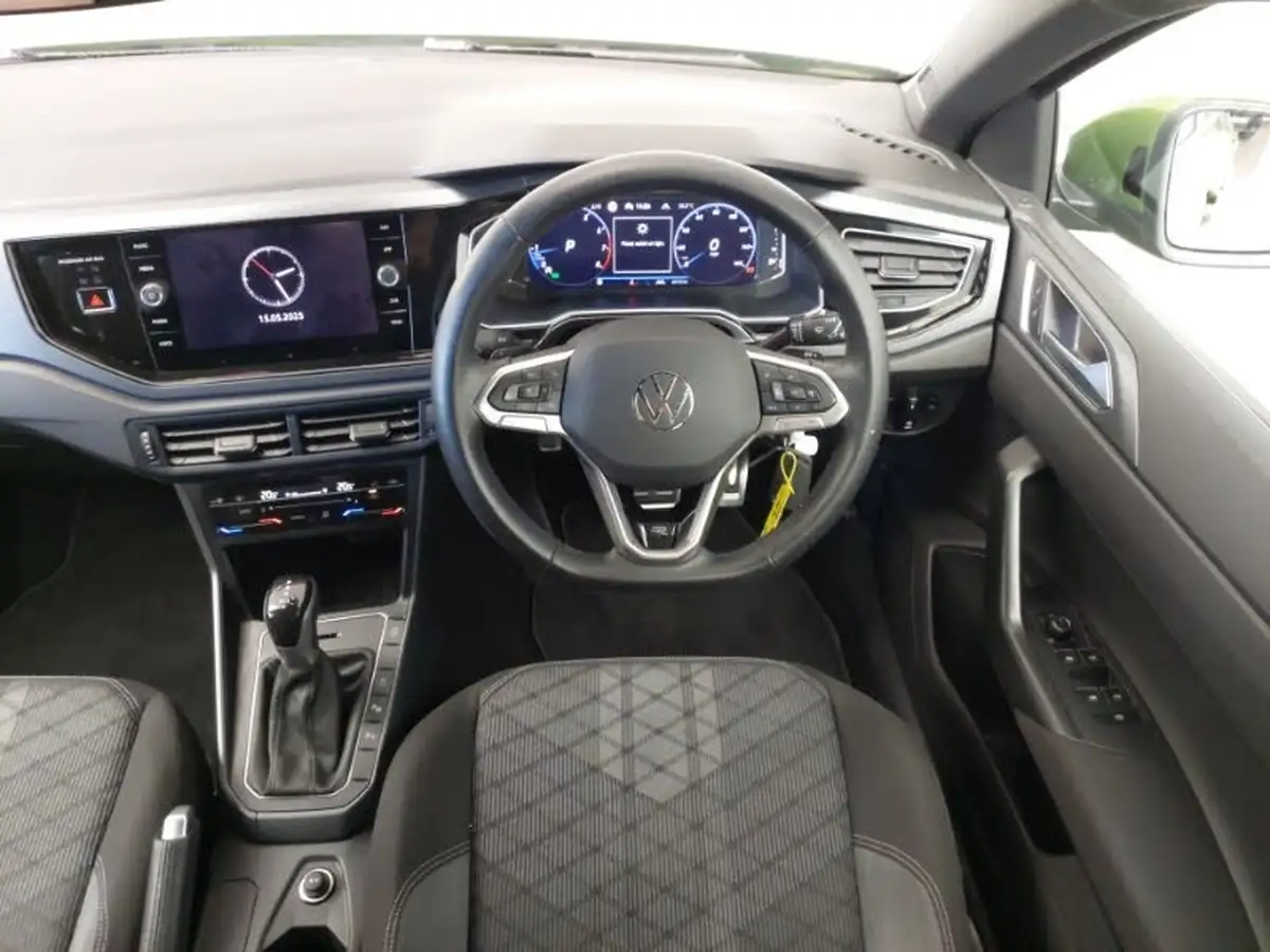 2024-volkswagen-taigo-15-tsi-r-line-big-6