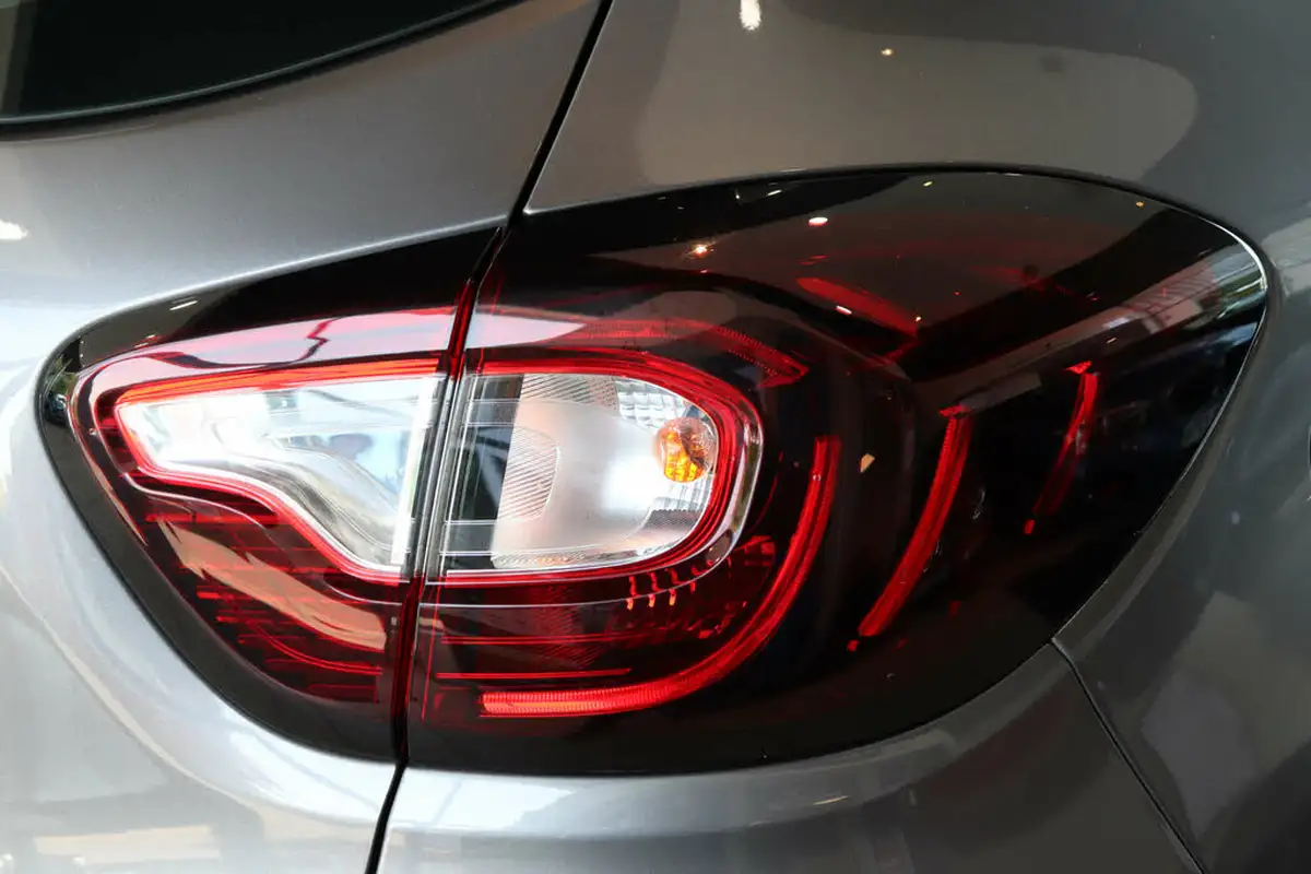 2017-renault-captur-15dci-dynamique-nav-90bhp-edc-auto-big-75