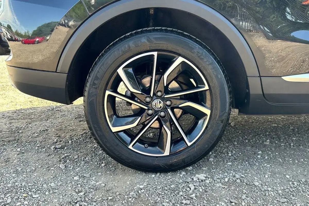 2022-mg-zs-suv-10t-gdi-exclusive-big-15