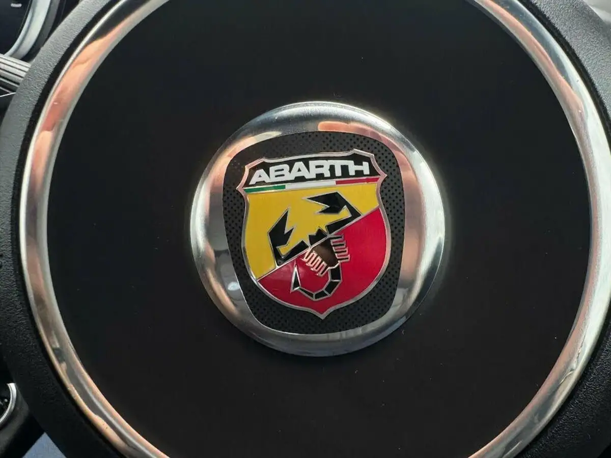 2018-abarth-595-14-tjet-trofeo-big-46