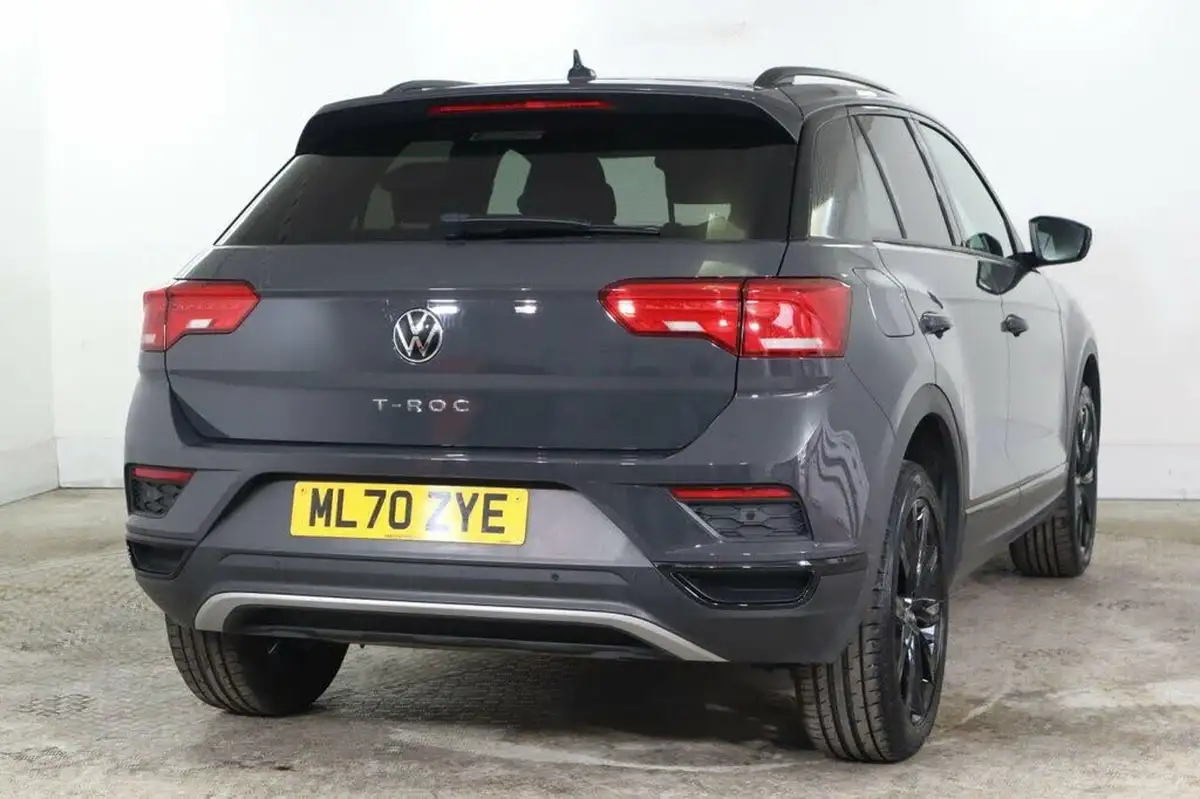 2020-volkswagen-t-roc-15-tsi-black-edition-dsg-big-10