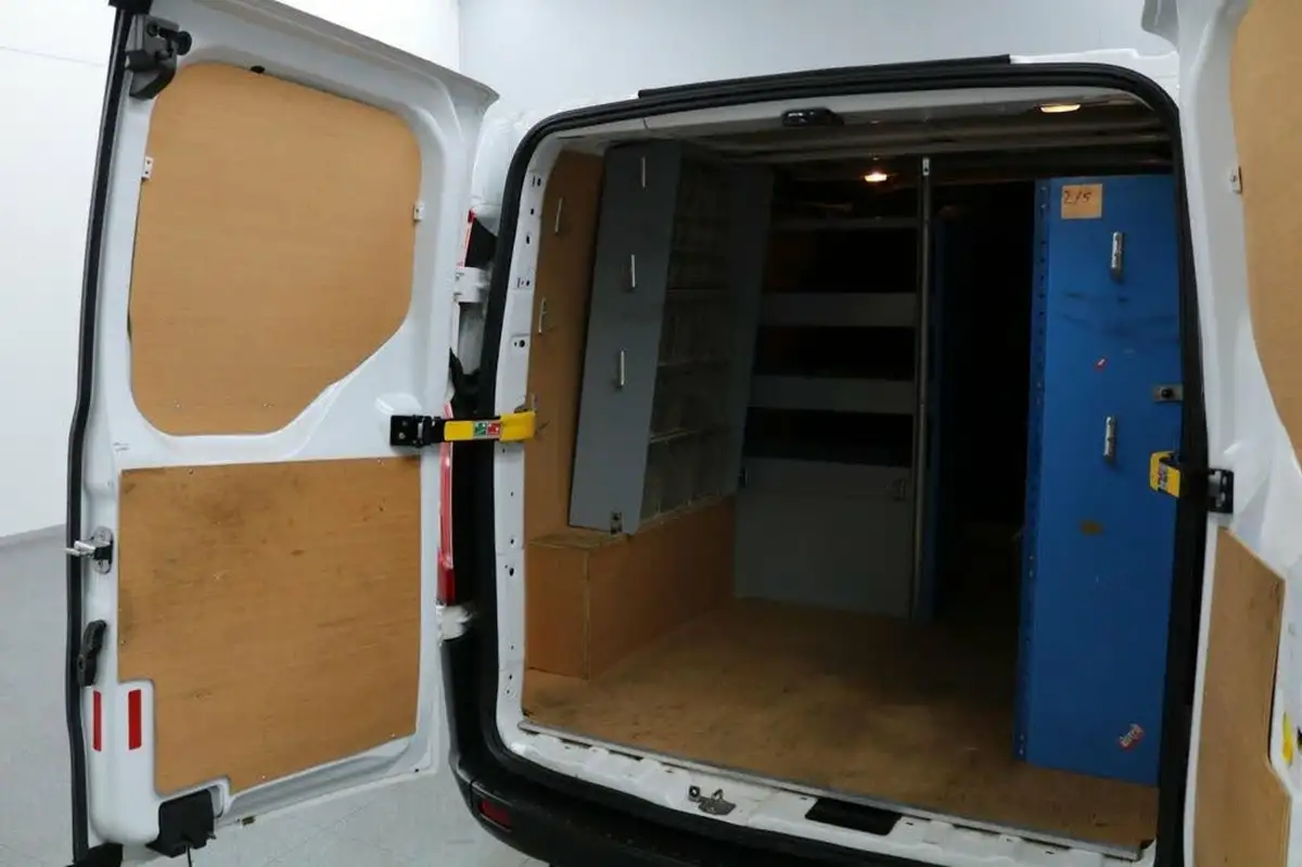2020-ford-transit-custom-20tdci-280-l1h1-leader-105pseu6dt-panel-van-big-15