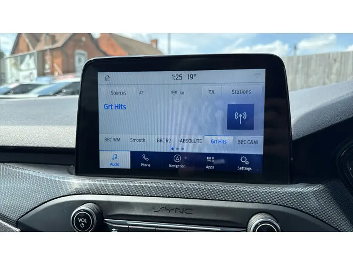 2018-ford-focus-10t-st-line-x-125ps-hatchback-big-20