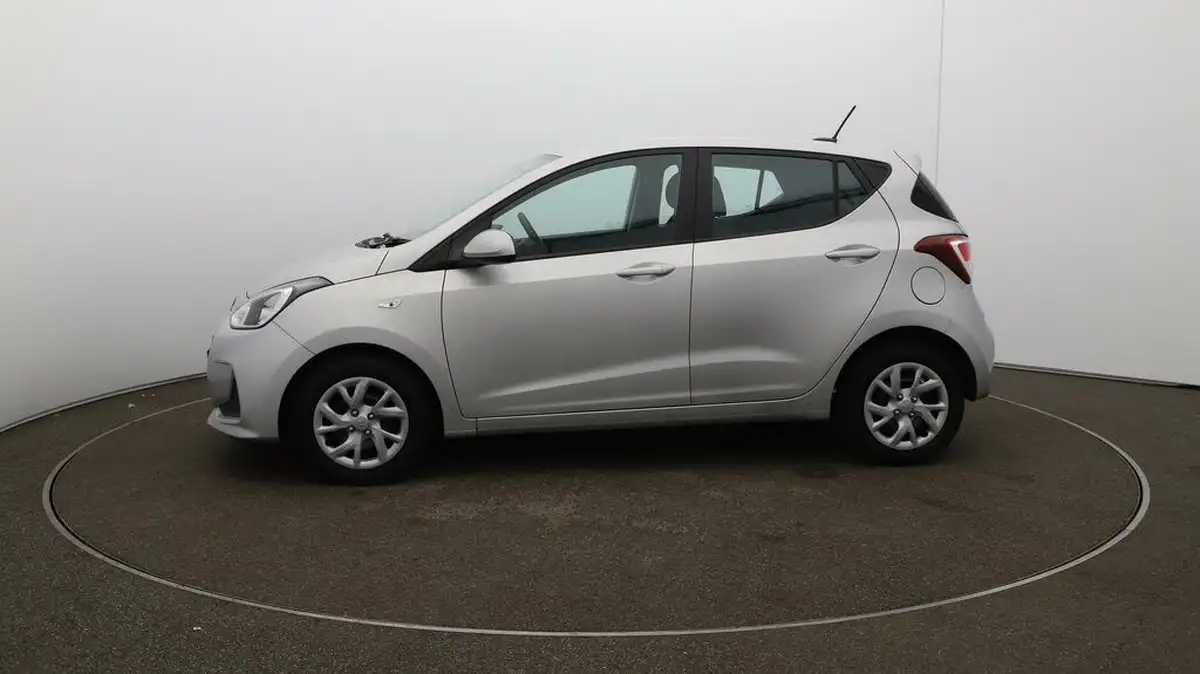 2017-hyundai-i10-12-se-big-64