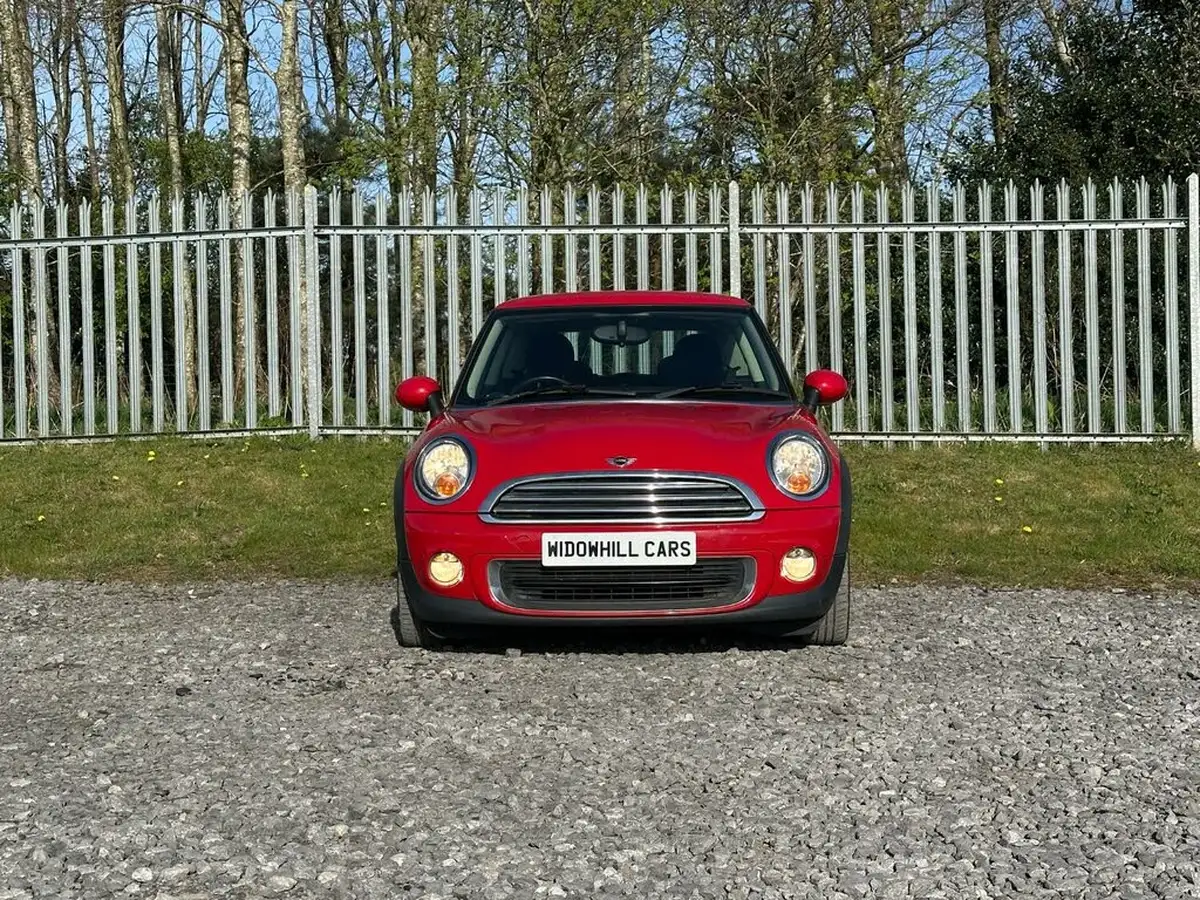 2012-mini-cooper-16-one-98bhp-hatchback-3d-big-1